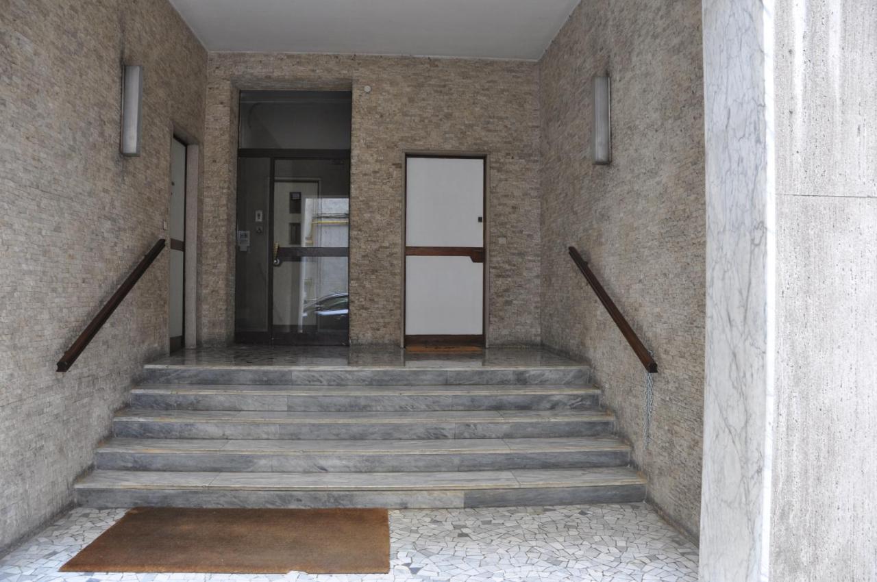 C Studio - Design Bilo Suite -M3- 8 Min Dal Duomo Мілан Екстер'єр фото